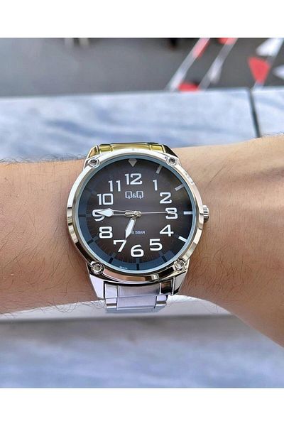 Q&Q Metal Men's Wristwatch