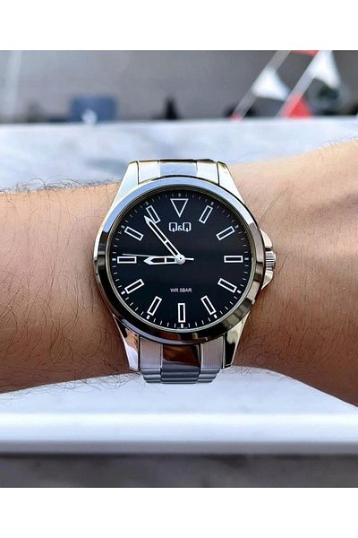 Q&Q Metal Men's Wristwatch