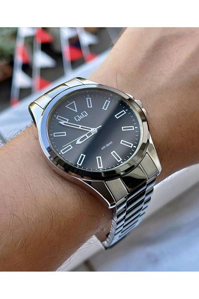 Q&Q Metal Men's Wristwatch