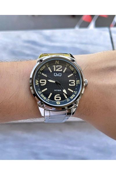 Q&Q Metal Men's Wristwatch