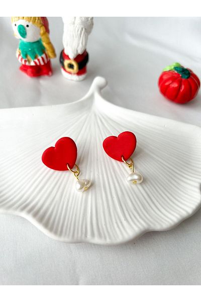 TREND Valentine's Day Red Pearl Detailed Heart Earrings