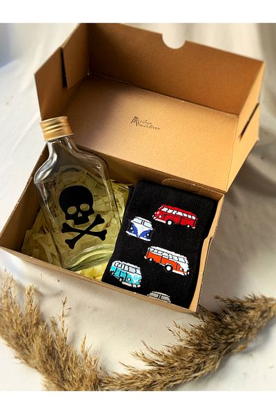 Atölye Merdiven Skull gift box Cold brew bottle and vosvos socks