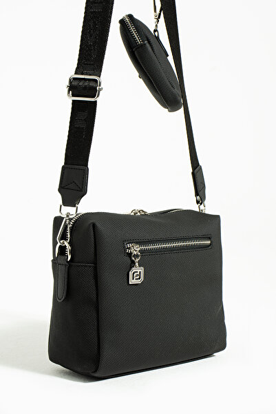 Just Polo حقيبة كتف وحقيبة كروس نسائية باللون الأسود من Lacos مع محفظة للعملا...