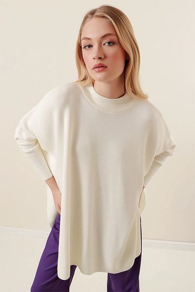 WOMAN VISION Ecru Knitwear Sweater - Side Slit Detail, Round Neck, Bat Sleeve, Oversize Wide Fit 15783