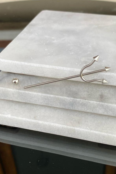 Jaida Moda Unisex Gri Şeytan Mızrağı Cerrahi Çelik Industrial Köprü Piercing