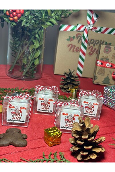 The Byzia Yılbaşı Konseptli Bubble Mum 4' lü Mum Hediye Kutusu