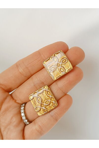 La fee aksesuar أقراط مربعة من الطين اللامع باللون الذهبي/الفضي