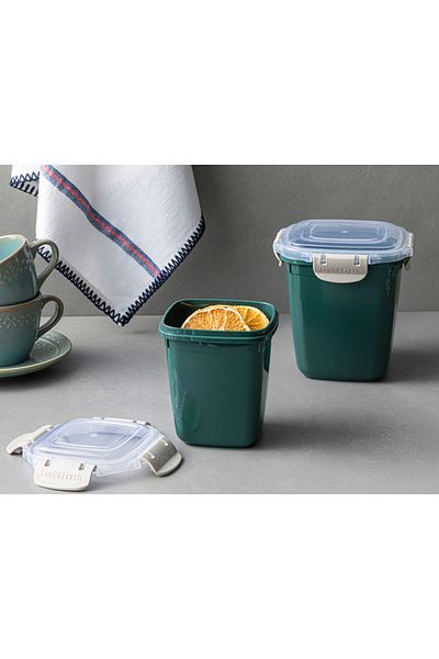 English Home Master Lock Plastic 2-Piece Storage Container 575 + 1075 Ml Green