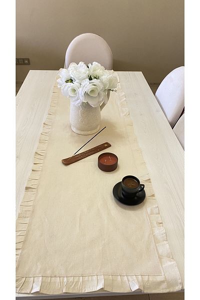 White Alamode Ruffle Runner 40x160cm