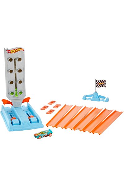 HOT WHEELS Dragstrip Şampiyonluk Parkuru Yarış Seti GBF82