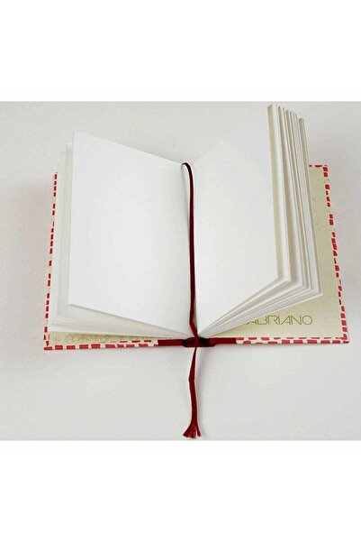 Fabriano Venezia Book : Natural Green Drawing & Writing Notebook : 23 Cm X 30 Cm : 200 Gr : 48 Sheets