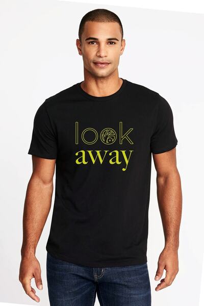 QIVI Niz nesrećnih događaja Look Away Text Štampano Crna muška Pleteno majica