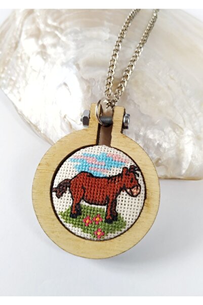 Halley Concept Kadın Etamin İşleme Küçük Kasnak Kolye