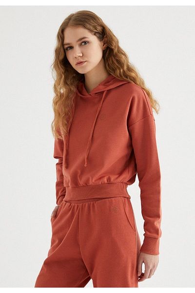 WESTMARK LONDON Women's Red Regular Fit Hooded Sweatshirt