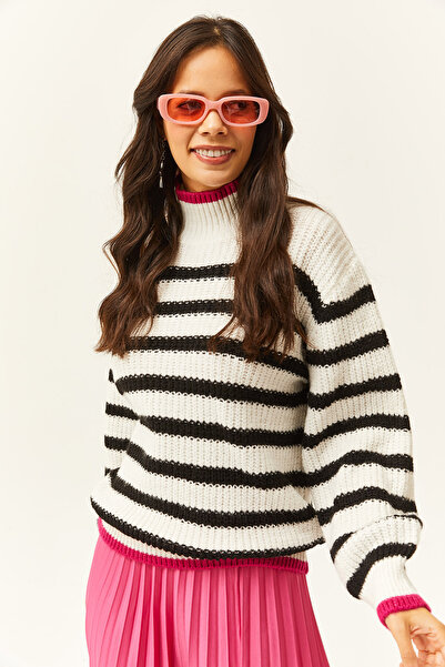 Olalook Πλεκτό πουλόβερ γυναικείο εκρού γιακά και χρώμα φούστας ριγέ ριγέ KZK-19000713