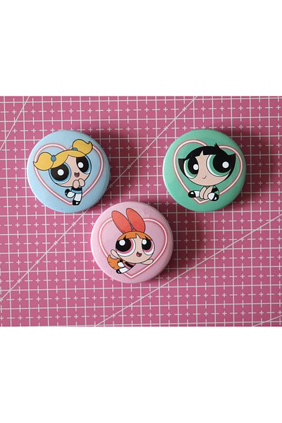 Akumastik Powerpuff Girls Bubbless - Buttercup - Blossom Set de 3 piese pentru geantă Ornament Set de insignă cu buton și ace
