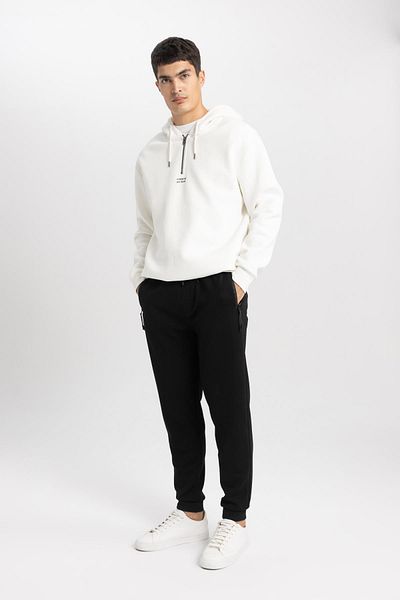DeFacto Slim Fit Basic Jogger Sweatpants - Waist Lace-Up and Elastic Leg B7222Ax23Wn