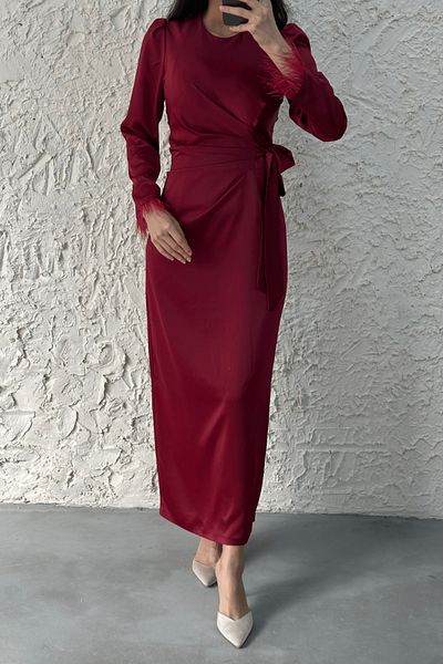 LEYUZE BUTİK Elegant Touch-Embellished Pencil Satin Hijab Evening Dress with Feather Sleeves Burgundy