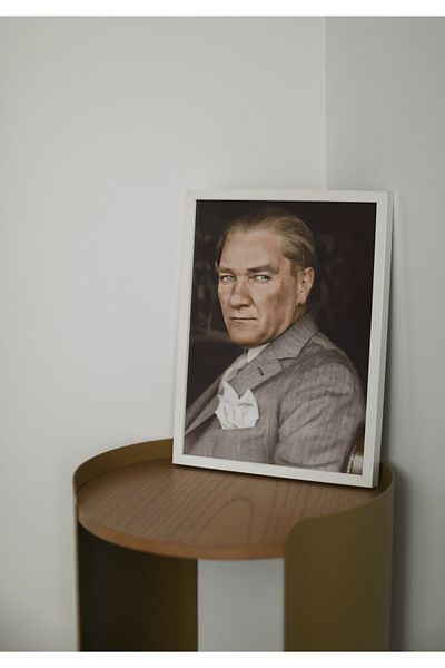 Hiruko Tasarım Atölyesi Ξύλινος πίνακας Mustafa Kemal Atatürk Πορτρέτο Διακοσμητικός πίνακας Υψηλής ποιότητας εκτύπωσης Premium με κορνίζα