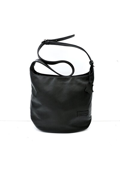 Veskemann Women's Black Genuine Leather Strap Shoulder Bag