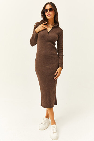 Olalook Dámské hořkohnědé dlouhé šaty z lycry se stojáčkem na zip ELB-19001999
