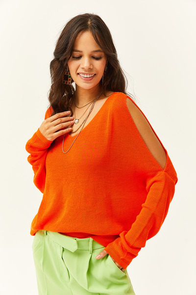 Olalook Kadın Turuncu V Yaka Omuz Dekolteli Salaş Triko Bluz BLZ-19002191