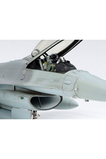 TAMIYA 1/48 F-16C Block 25/32 Fighting Falcon Plastik Uçak Maket Kiti, Demonte Hobi Seti