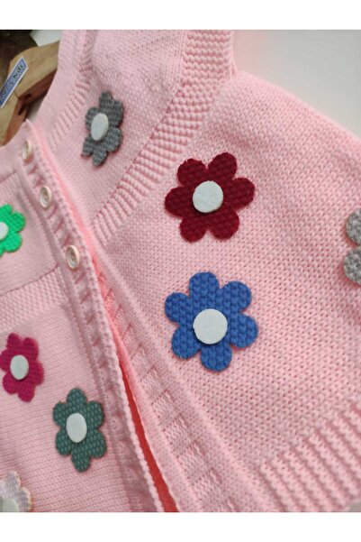 Meriç bebe Kız Çocuk Robalı Çiçek Süslemeli Mevsimlik Düğmeli Pudra Triko Yelek