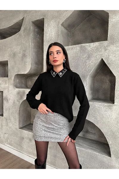 Laluvia Schwarzer Pullover mit Hemdkragen und Rosenmuster