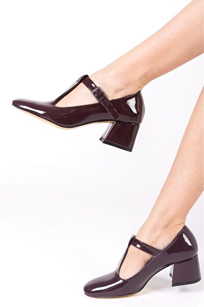 Ayakkabı Podyumum "EBRAR" جلد أحمر خمري مغلق من الأمام وكعب سميك 5 سم