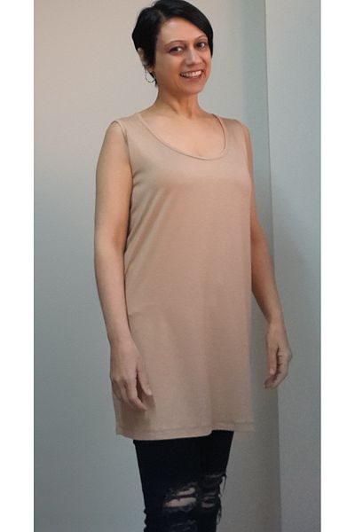 Mertcan Butik Μπλουζάκι από χτενισμένο βισκόζη με χοντρό λουράκι σε χρώμα δέρματος