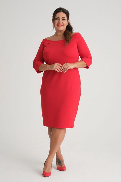Madwilo Women's Red Carmen Collar Three Quarter Sleeve Plus Size Flexible Crepe Dress