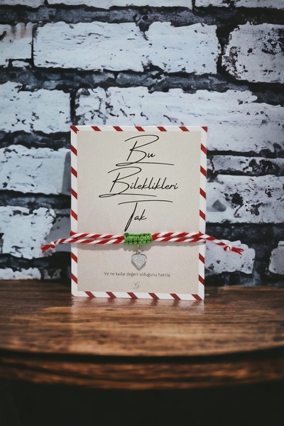 Goldesing Lucky Bracelet, Gift, Red and White String, Heart Lucky Bracelet Ma...