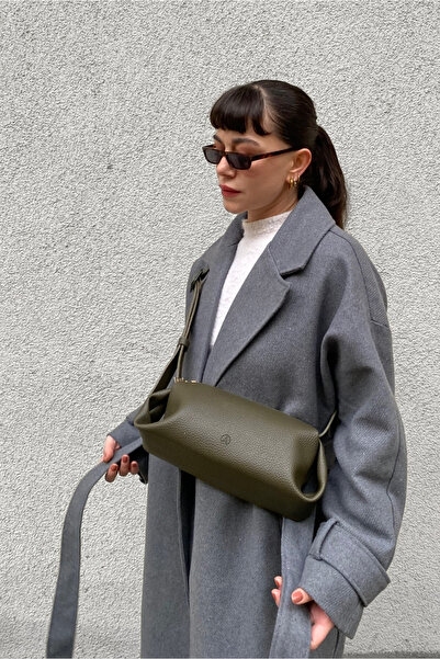 Yuka Atelier Much Shoulder Bag