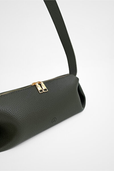 Yuka Atelier Much Shoulder Bag