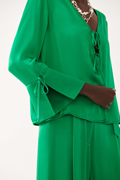 Perspective Riamond Slim Fit V-neck Green Color Women's Blouse