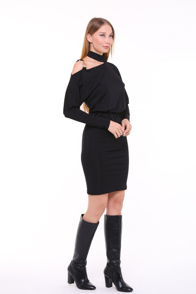 Ginza Right Shoulder Low-cut Buckle Detail Dress