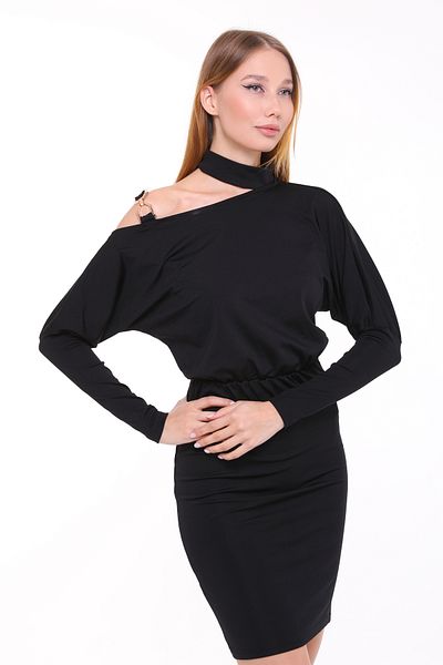 Ginza Right Shoulder Low-cut Buckle Detail Dress