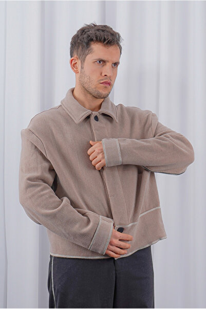 LoFiBuy Unisex Oversize Arka Fermuar Detaylı Kısa Kaşe Ceket