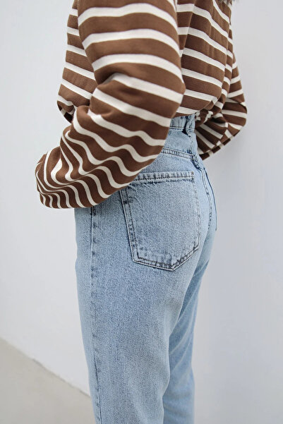 MAKRAS EXCLUSIVE Lisa Kadın Yüksek Bel Mavi Kar Yıkama Likralı Mom Jean Pantolon