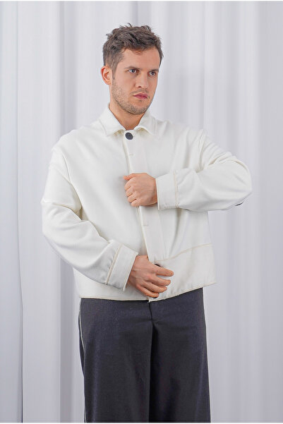 LoFiBuy Unisex Oversize Arka Fermuar Detaylı Kısa Kaşe Ceket - Pocket