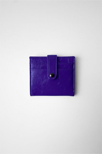 Yuka Atelier Shiny Faux Leather Wallet with Card Holder Detail