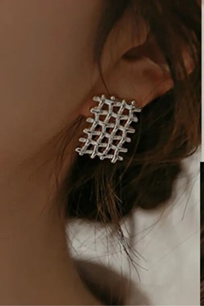 KYOLA DESİGN خمر محبوك نموذج أقراط فضية اللون