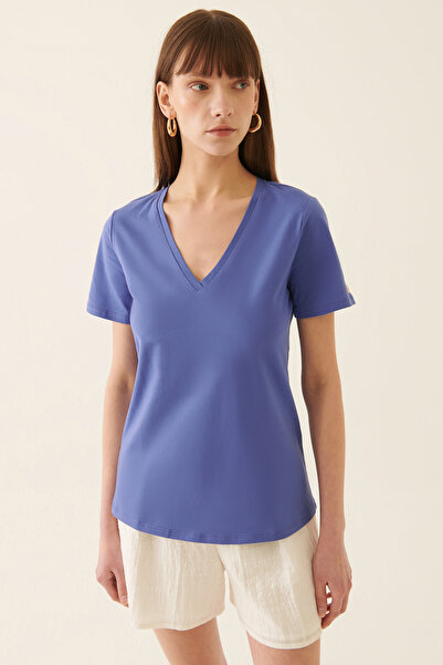 Perspective Coras Regular Fit V-neck Standard Size Saks Color Women's T-Shirt