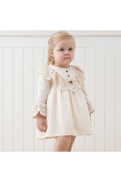 DIDuStore Elegant Beige Baby Girl Dress with Lace Collar and Sleeve Detail