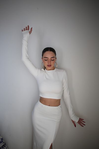 Maison La Femme Basic Solid Color Maxi Skirt Crop Sweater Set