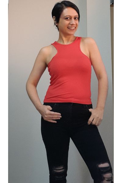 Mertcan Butik Red cut out front and back window detailed combed cotton Viscose T-shirt