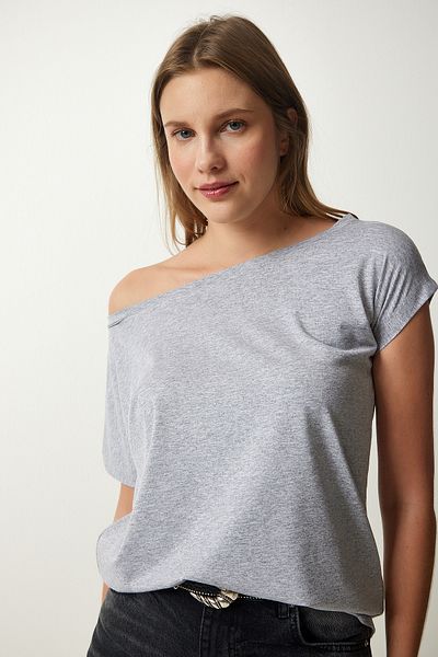 Happiness İstanbul Women's Gray Boat Neck Basic Blouse TO00074