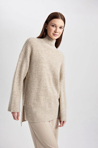 DeFacto سترة تريكو بقصة عادية وياقة مدورة - B6376ax23wn