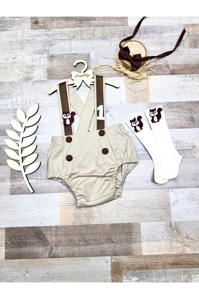 Feriatolye Beige brown baby boy salopette squirrel concept birthday outfit